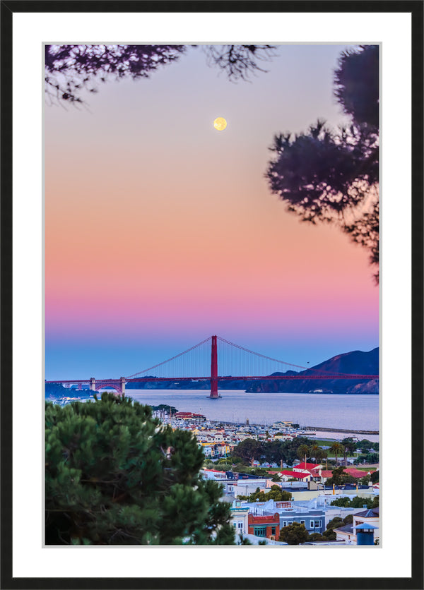 Full Moon hovers over the Golden Gate Bridge